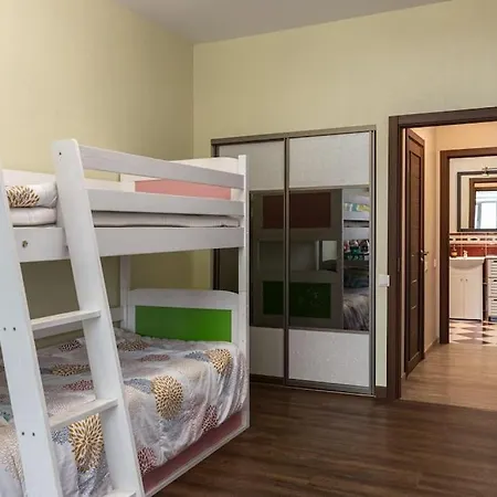 アパート Lovely 2-bdrm Ideal For Couples And Family With Children, Free Parking On Premises *